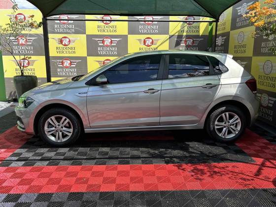 VOLKSWAGEN POLO 1.0 200 TSI COMFORTLINE AUTOMÁTICO
